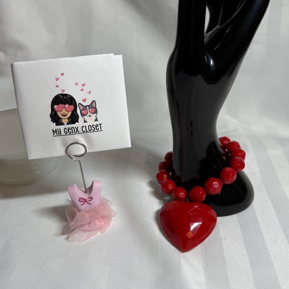 ❤️✨ Bold, fun, and full of love! ✨❤️ - Picture 1 of 5